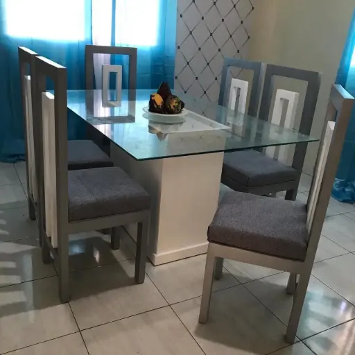 Comedor de 6 sillas de cristal